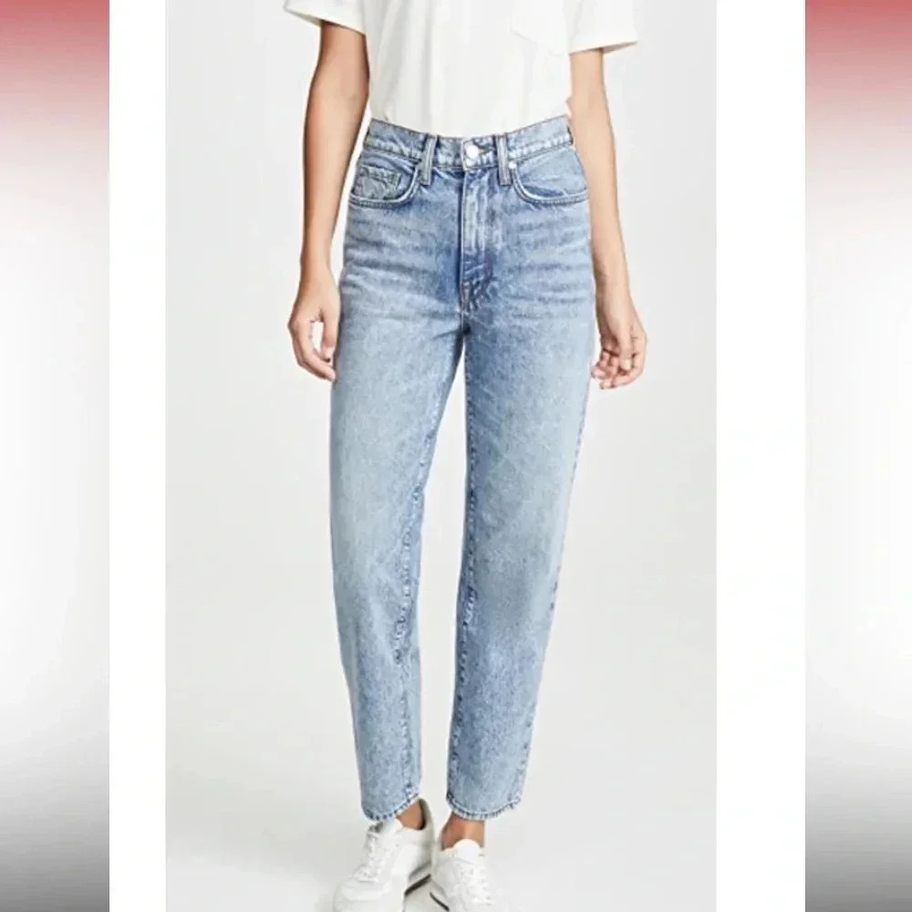 BLDWN Vintage Straight Jean in Vintage Blue.
